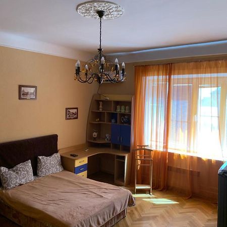 Apartment On Hoholya Street Czerniowce Zewnętrze zdjęcie