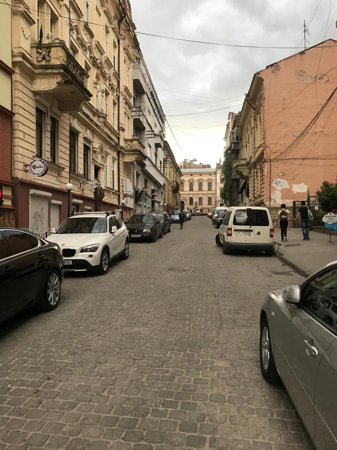 Apartment On Hoholya Street Czerniowce Zewnętrze zdjęcie